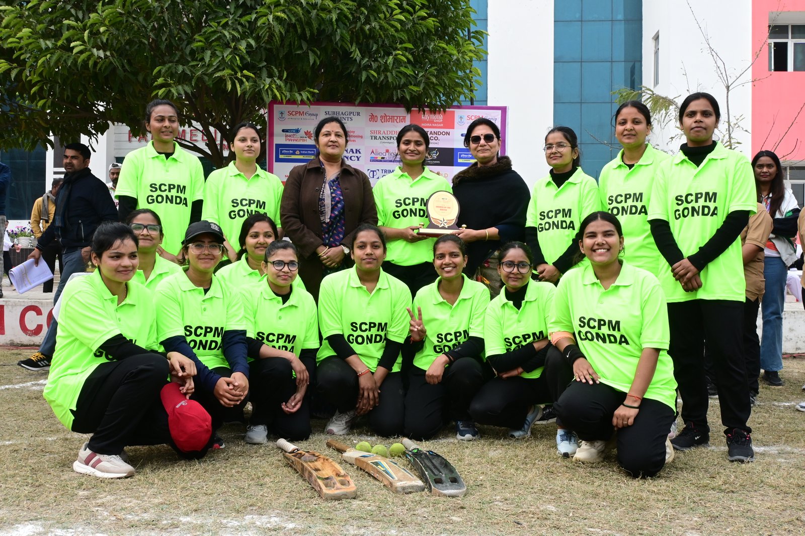SCPM SPORTS Photograph