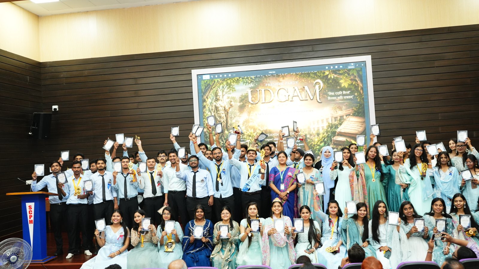 Fresher Party - DSC07543